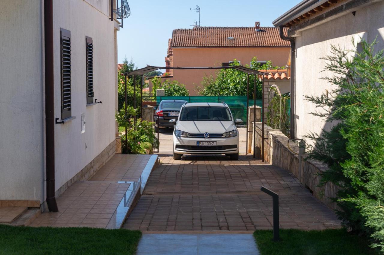 Villa Villetta Novigrad  Exterior photo